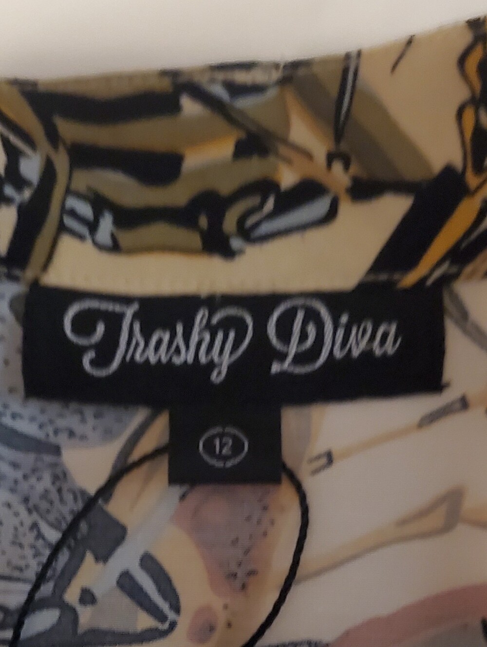 Bow Tie Maria 12 Insectarium Trashy Diva - Picture 2 of 10